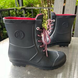 Women’s lace up Tommy Hilfiger twtaian short rain boots navy blue like new